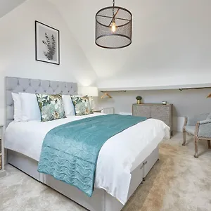 Dunsley Chapel At Sandsend Holiday home